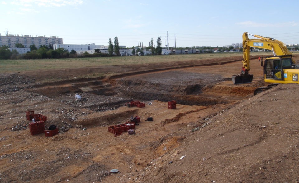 Le dépotoir en cours de fouille, durant les travaux du projet urbain Grand Parilly Lyon Venissieux. © Alban Horry, Inrap.